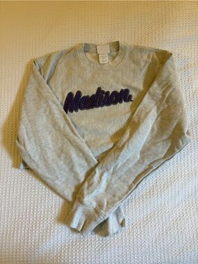 JMU embroidered cropped sweatshirt